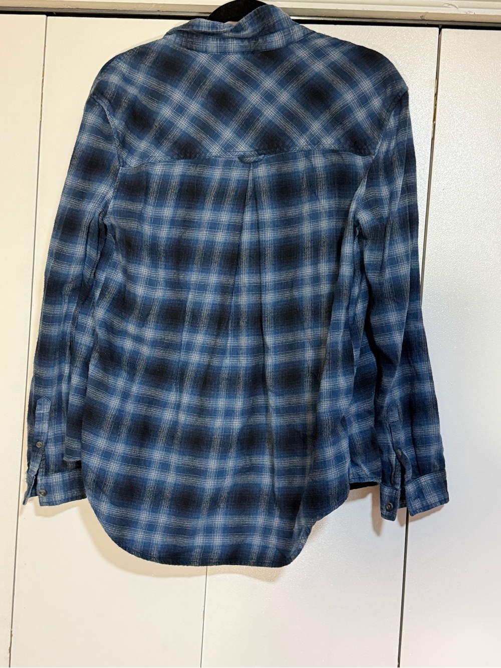 BDG Urban Outfitters Blue Plaid Oversized Flannel Shirt Size Medium - Picture 7 of 8